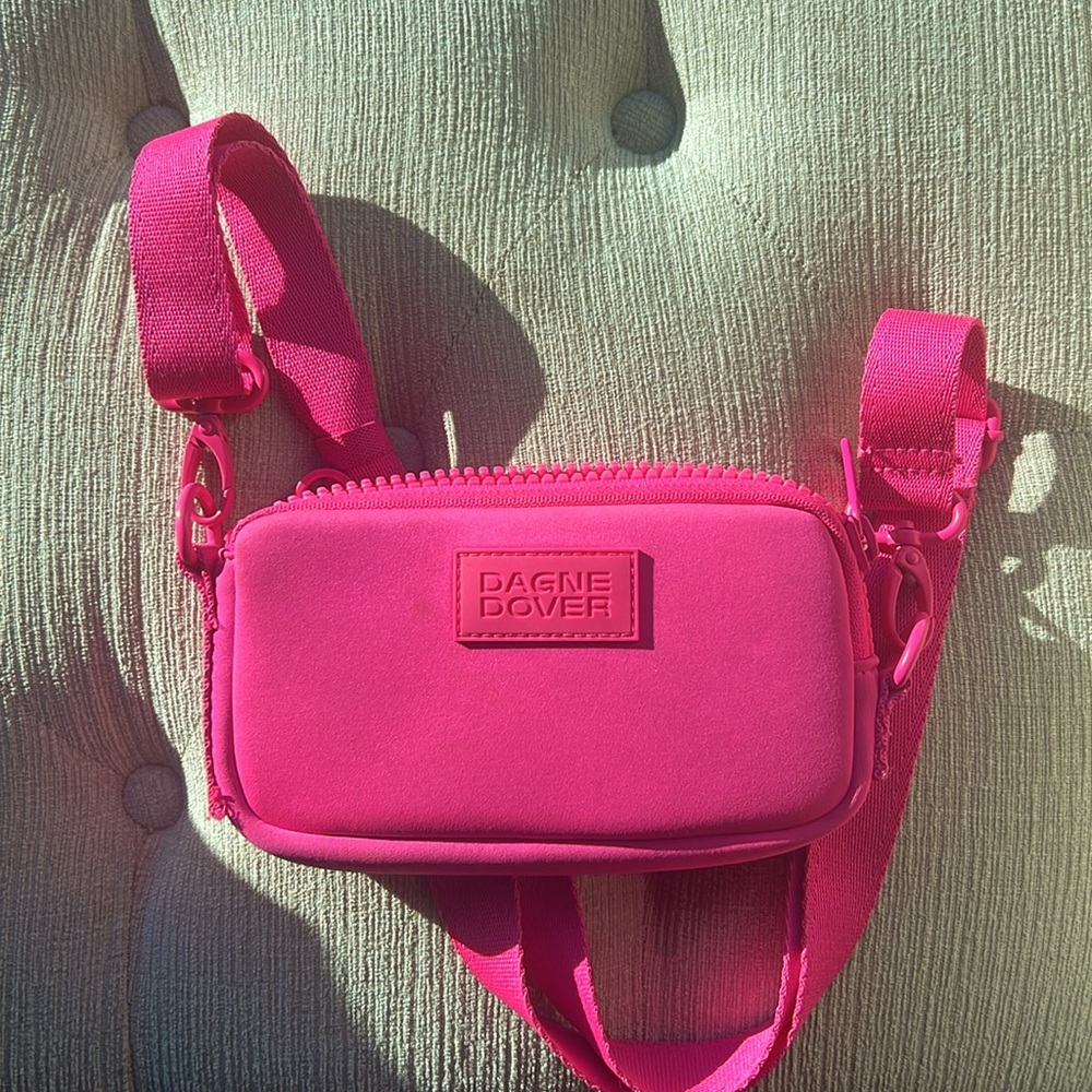 Dagne Dover Mara Phone Sling - Hottest Pink